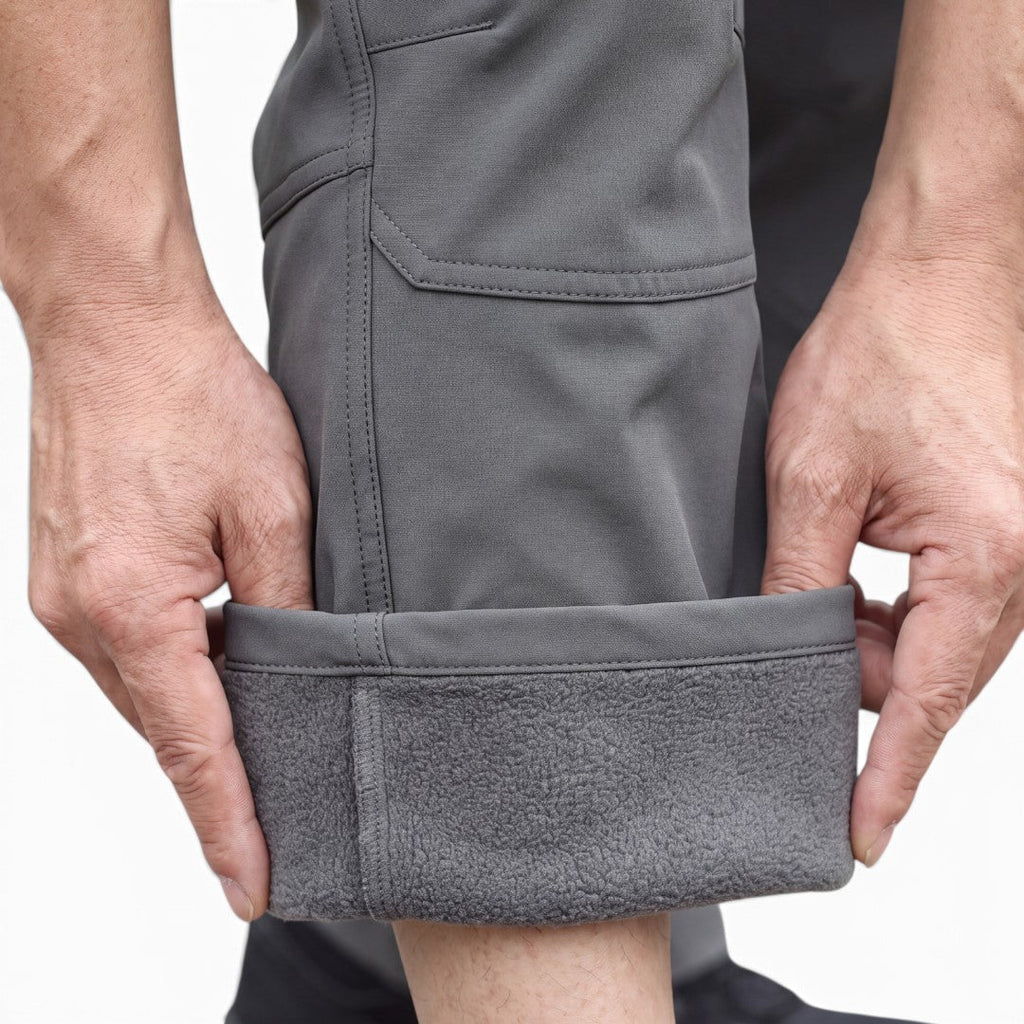 Grå Utility Fleece Pants med mjukt fleecefoder och vind- och vattentätt stretchtyg