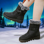 Waterproof Comfort Boots neri con bordo in pelliccia sintetica e suole antiscivolo sulla neve
